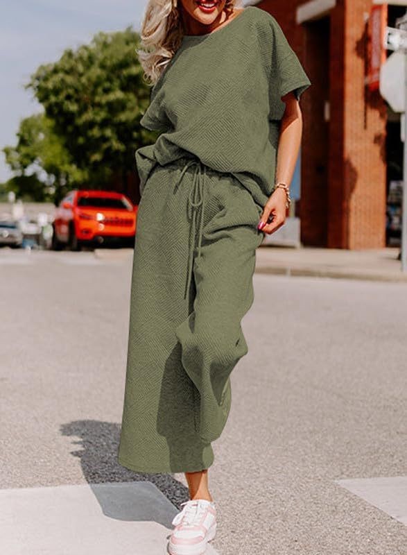 Solid Color Texture Casual Fashion Women's Wear Short-sleeved Trousers Two-piece Set - Image 9